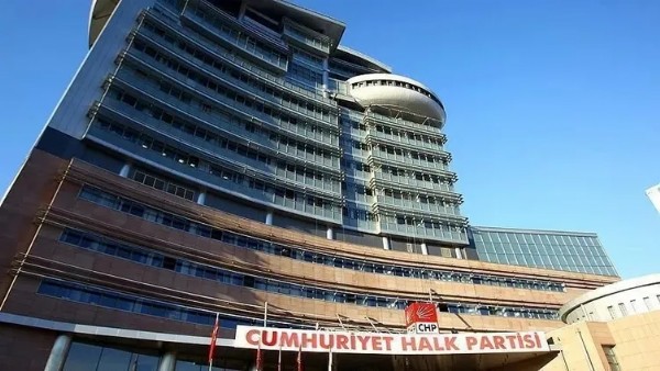 Cemil Tugay'a 'Sakın CHP'ye Geçme' Tehdidi! 'Ayağını Denk Al'